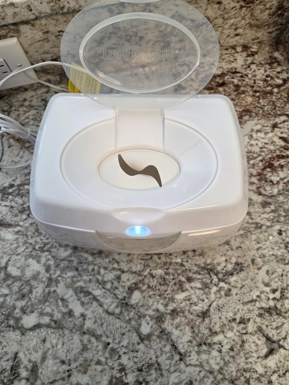 Munchkin sleek white
